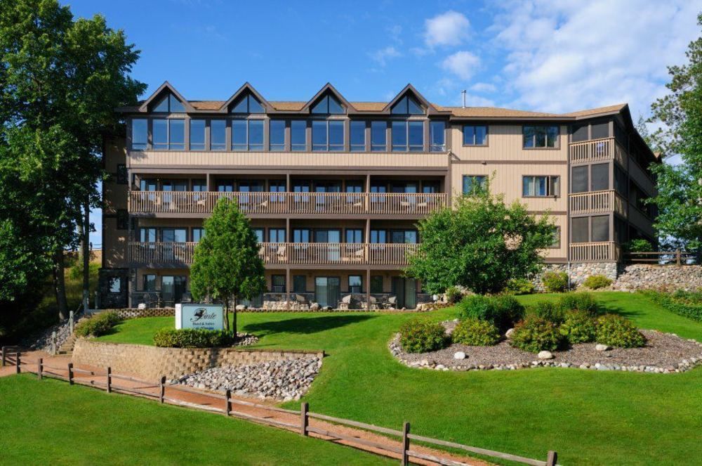 The Pointe Hotel And Suites 미노콰 외부 사진
